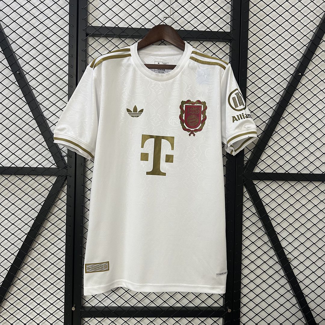 JERSEY BAYERN MUNICH 2025/2026