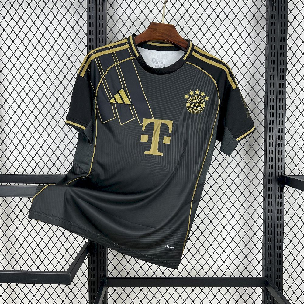 JERSEY CONCEPT BAYERN MUNICH 2025/2026