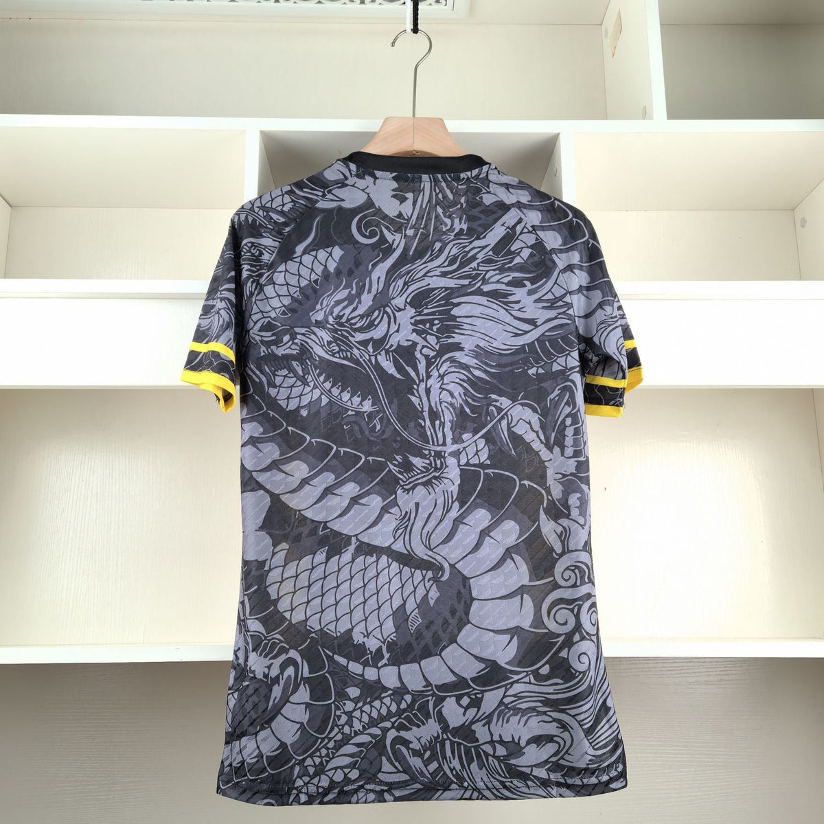 JERSEY CONCEPT REAL MADRID 2024/2025